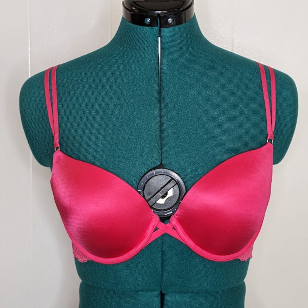 Maddie Plunge T-Shirt Bra. Size 36C.
